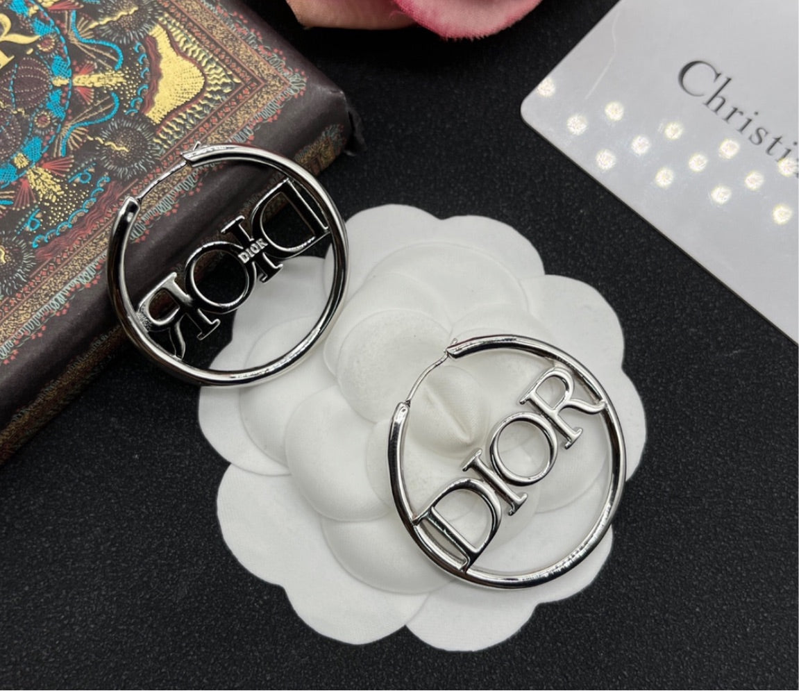 Silver plate Dior woman earring